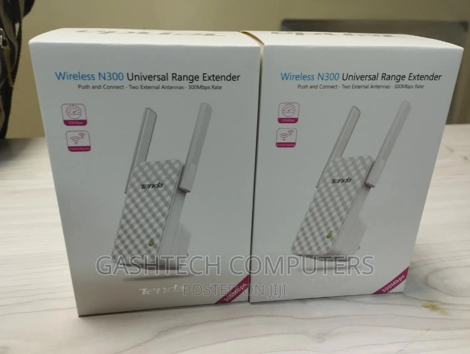 Tenda Wireless N300 Universal Range Extender