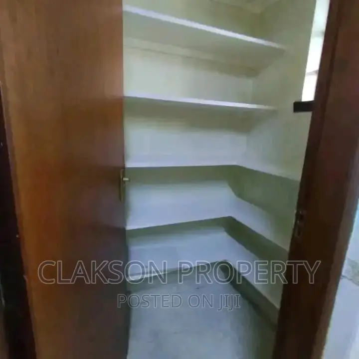 3bdrm Apartment in Riara Round, Kilimani for rent