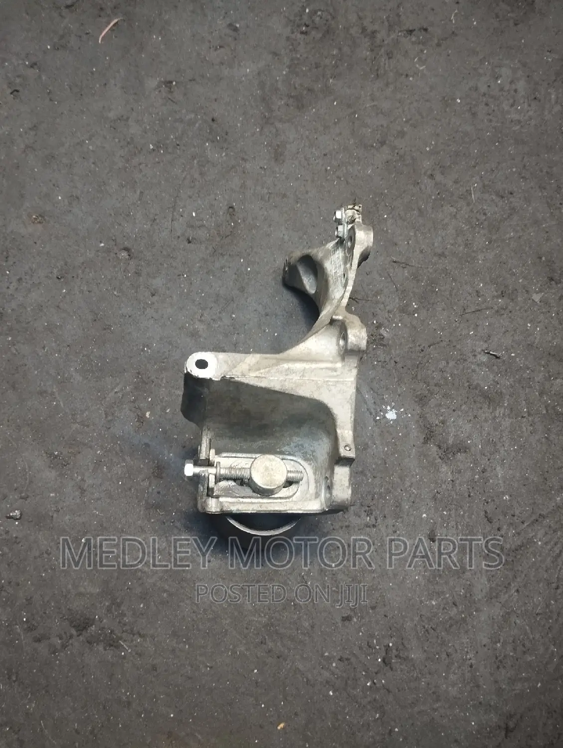 Nissan Note Hr12 2wheel Belt Tensioner