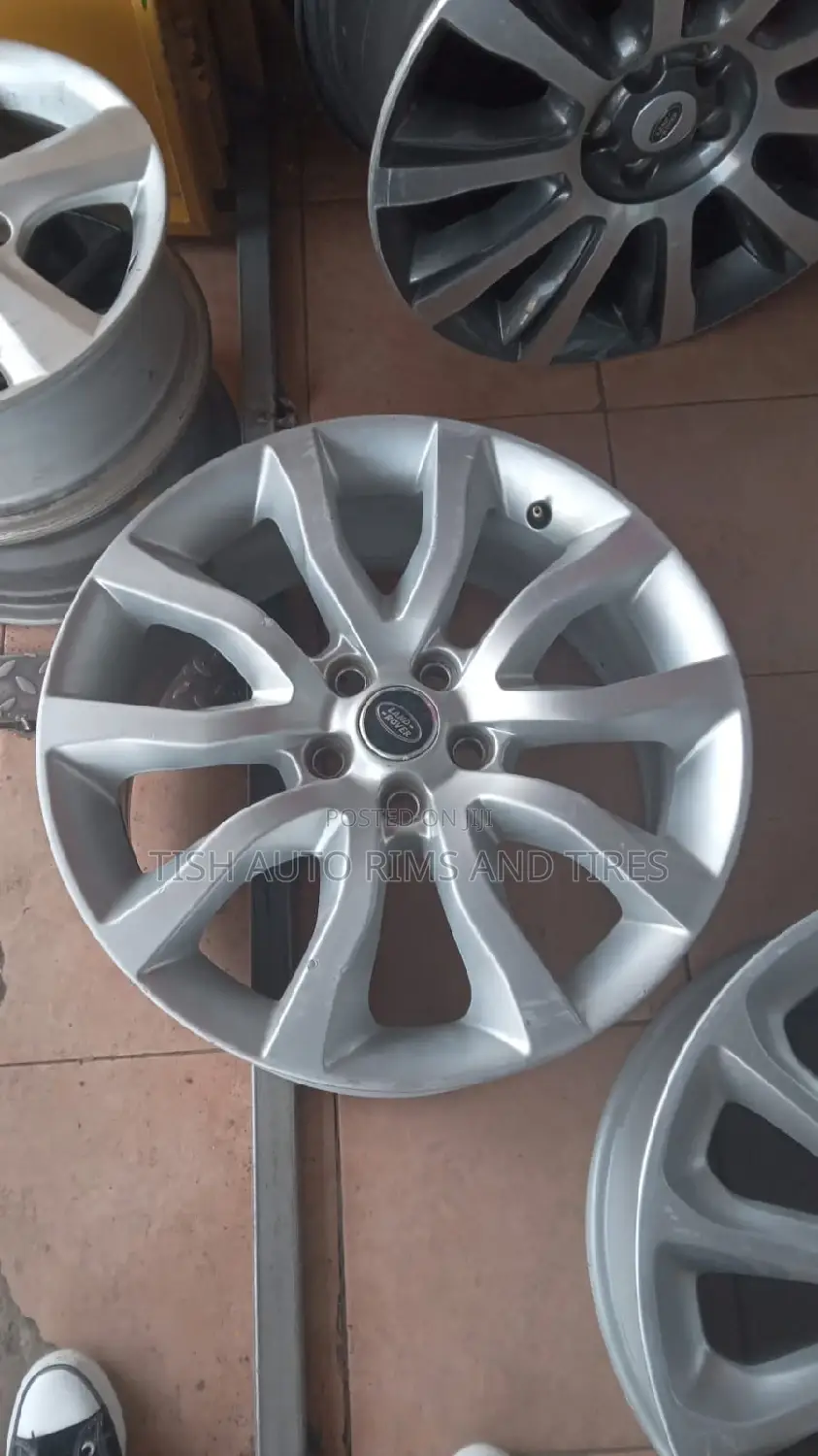 Original Range Rover Vogue 20 Inch Rims Set