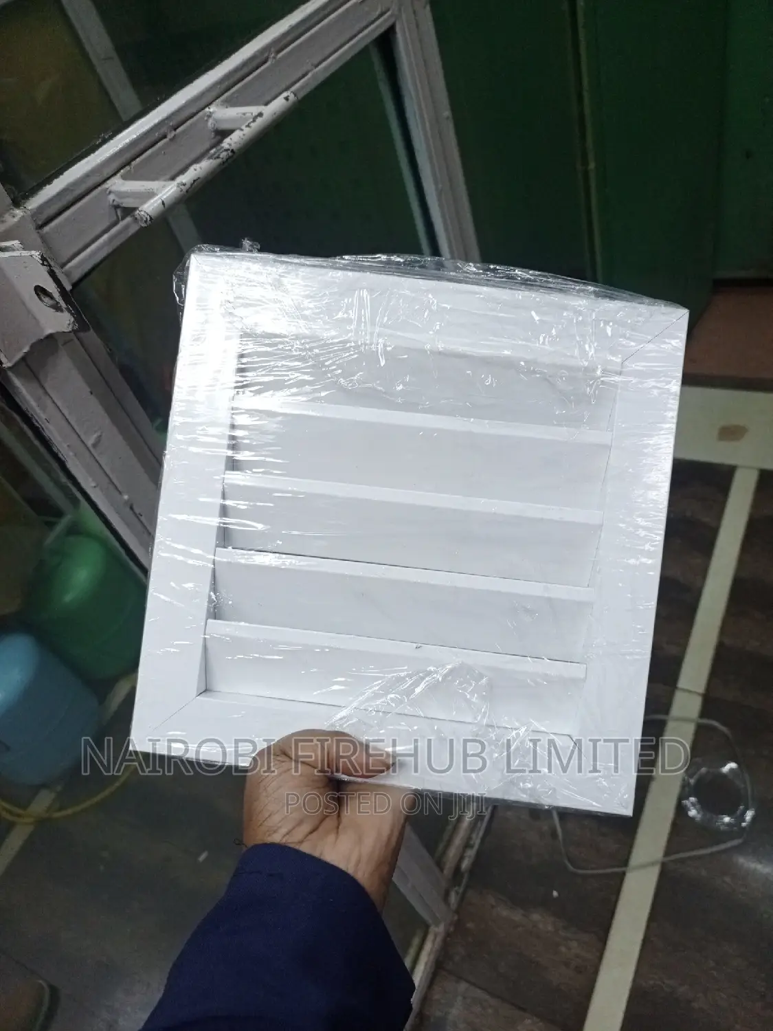 Louver 200x200