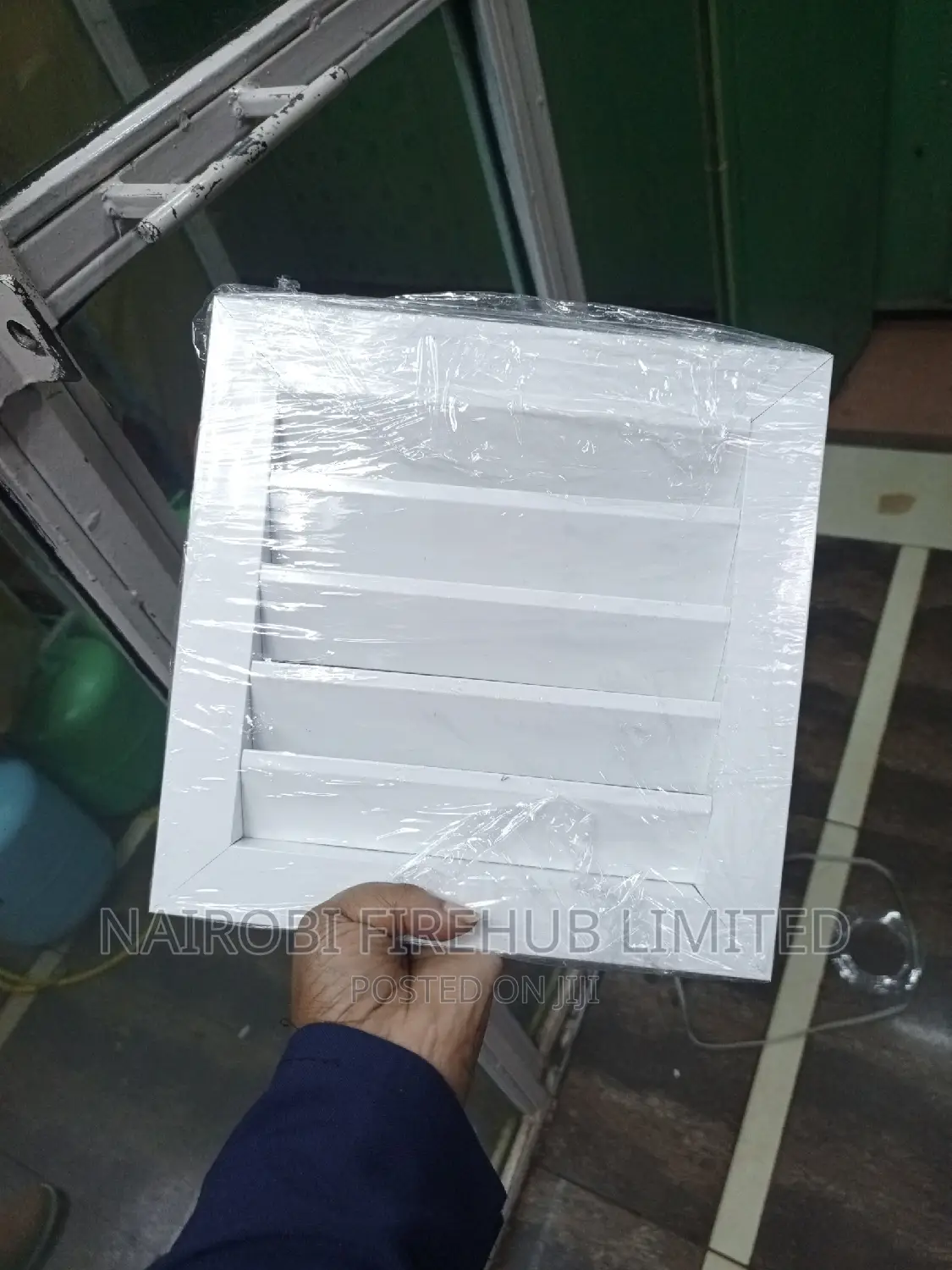 Louver 200x200