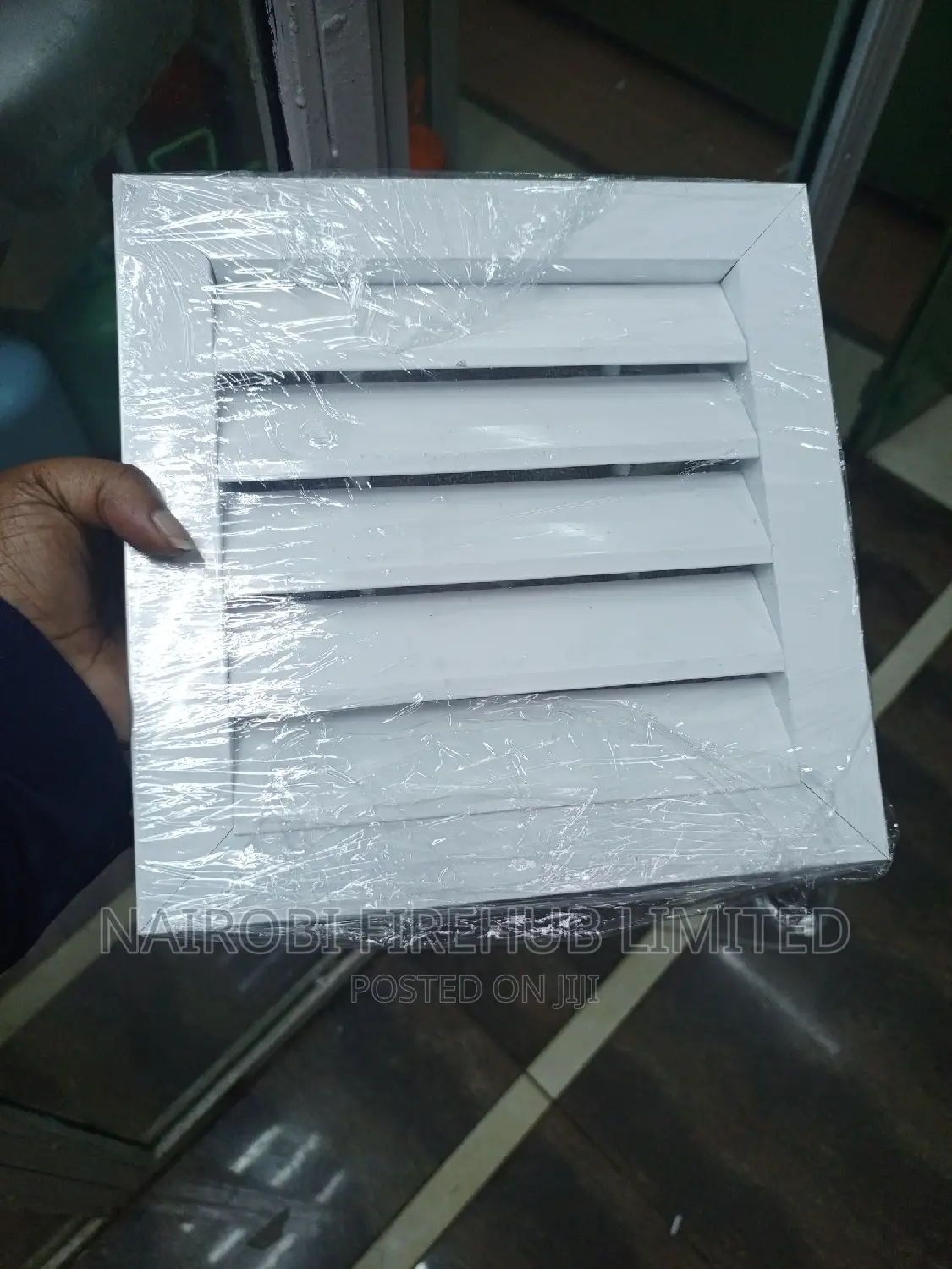 Louver 200x200