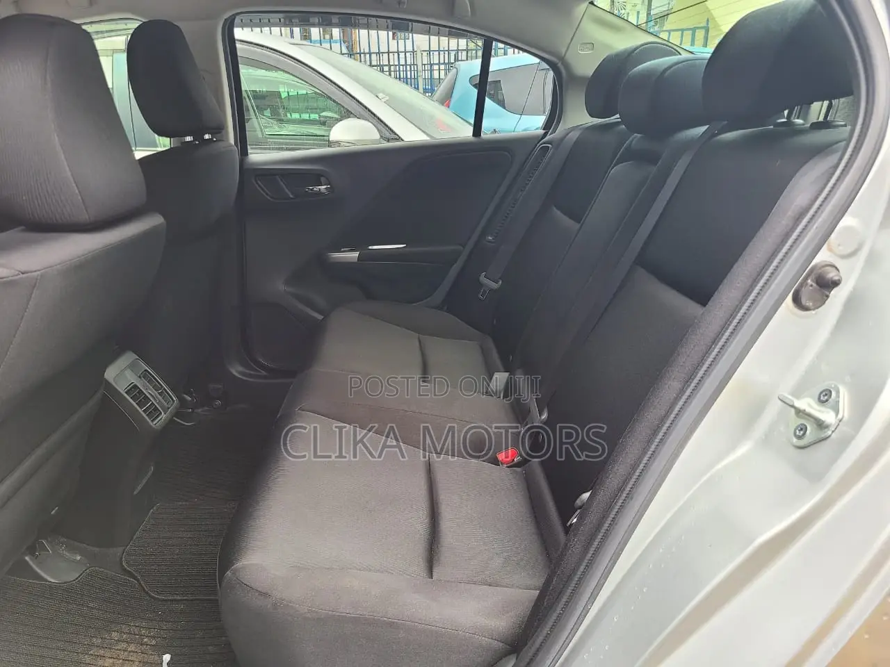 Honda Grace 2016 Silver