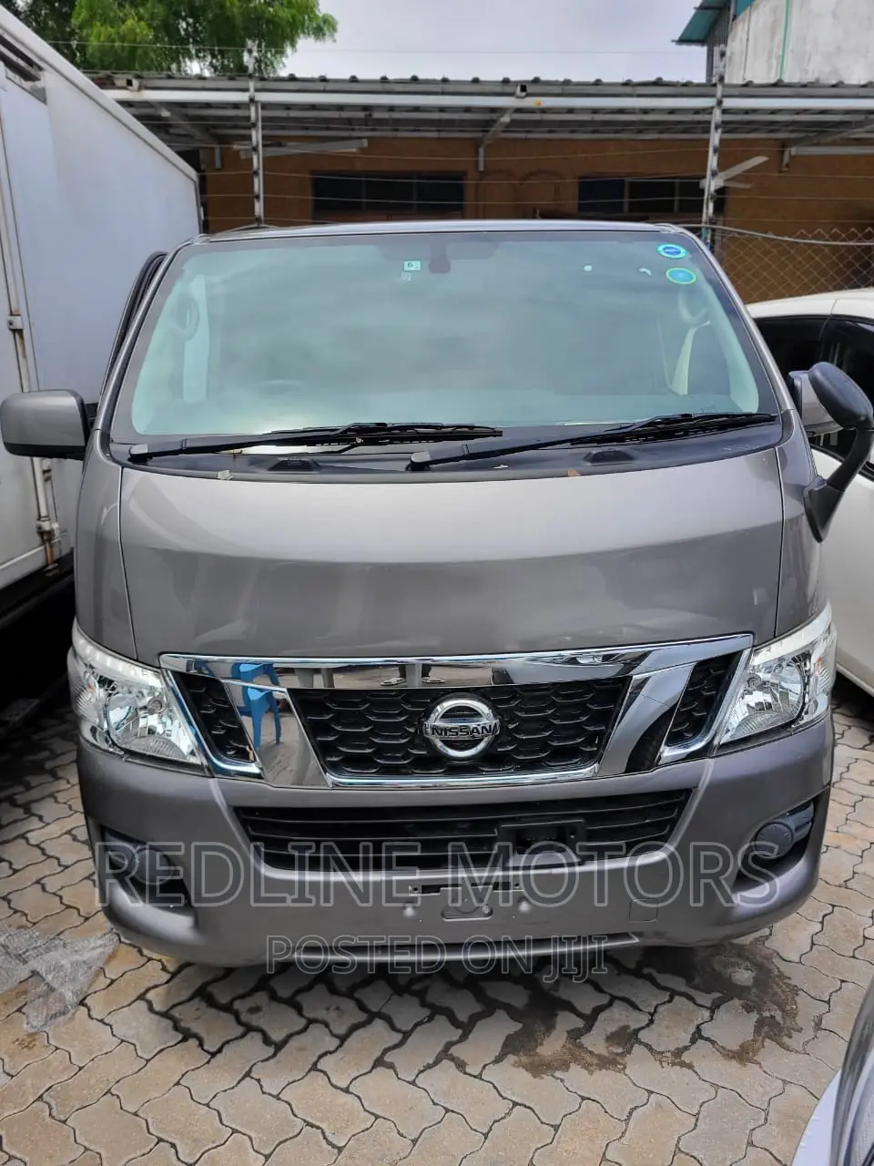 Nissan NV3500 2016 Silver