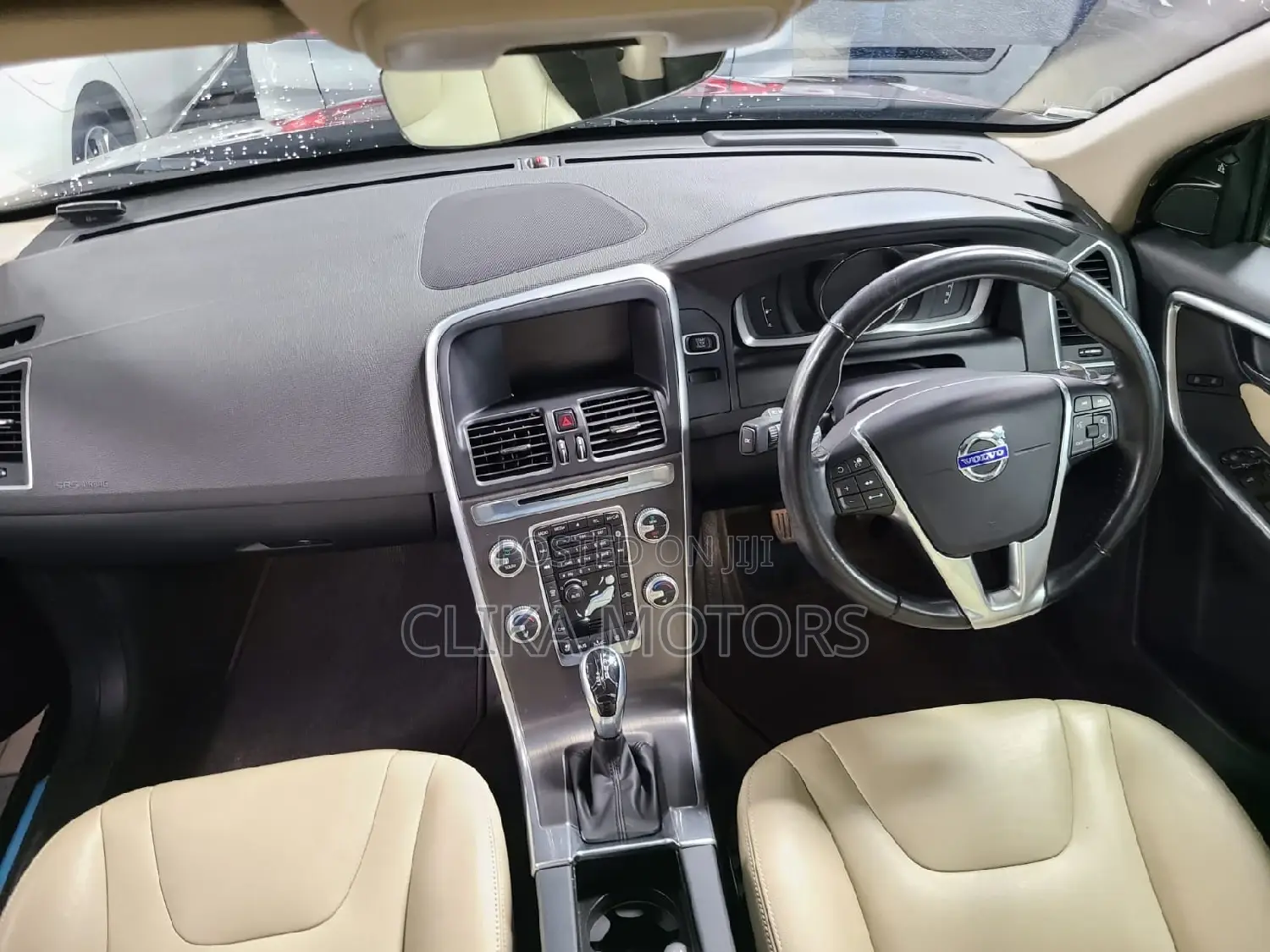 Volvo XC60 2016 Gold
