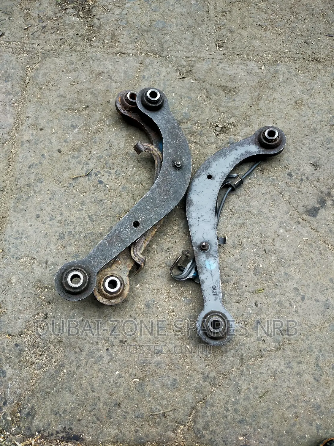 Premio 240, Fielder,Nze 4-Wheel Drive Rear Arms Available.