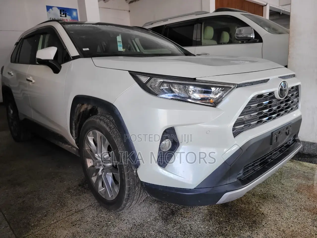 Toyota RAV4 2019 Pearl