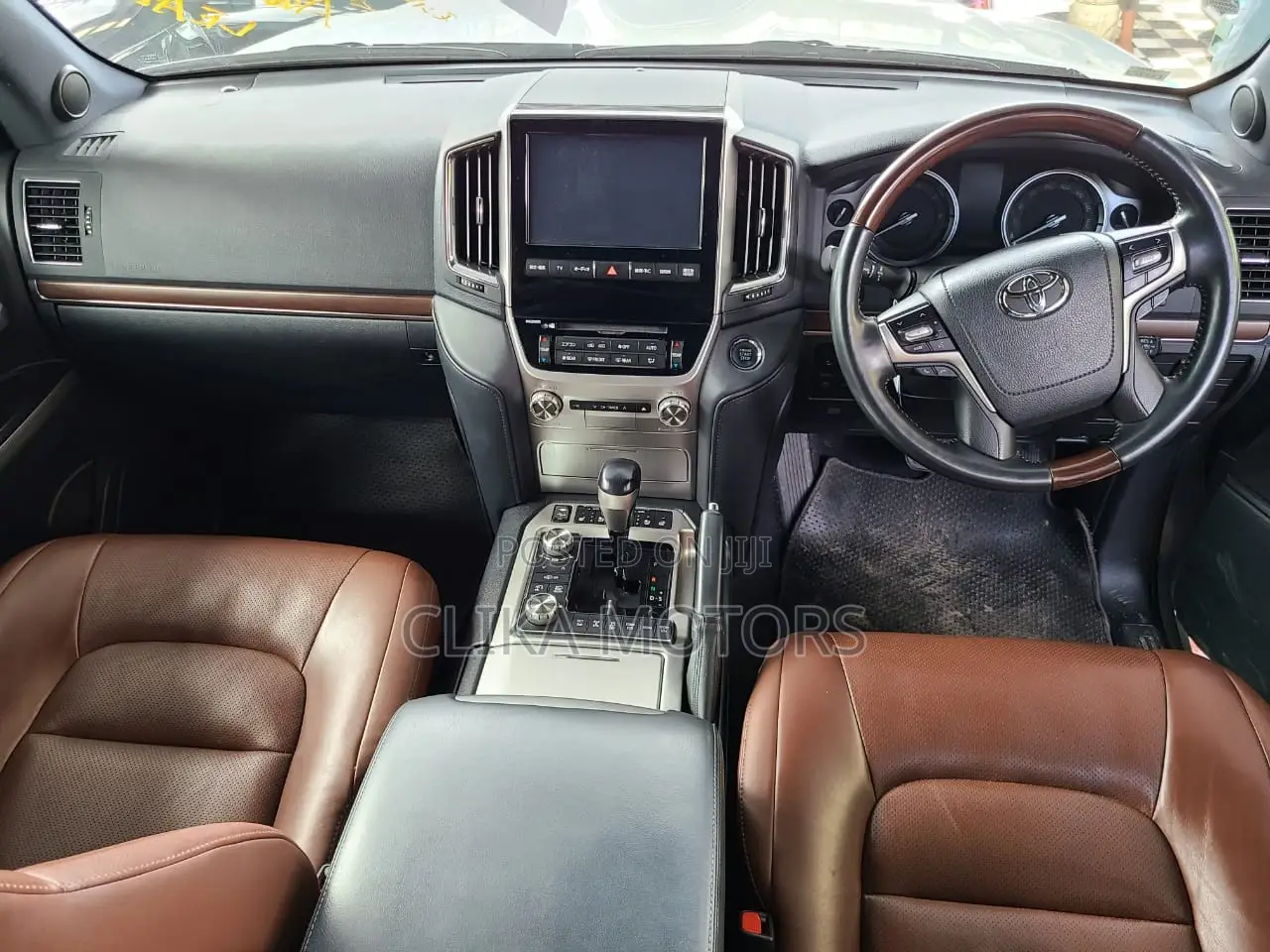 Toyota Land Cruiser 2017 Silver