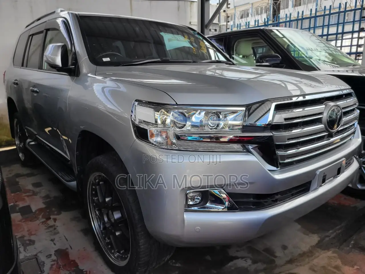 Toyota Land Cruiser 2017 Silver