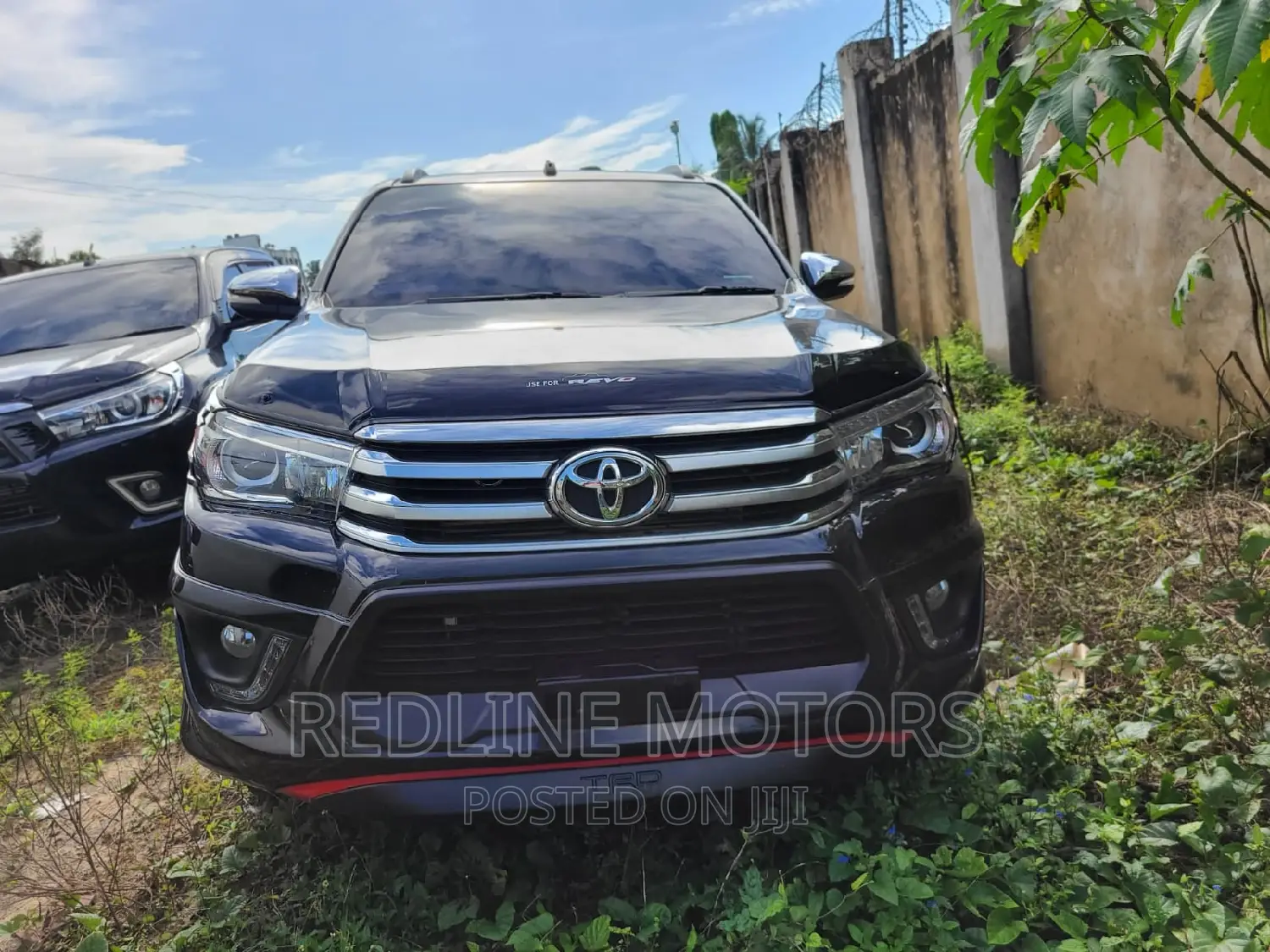 Toyota Hilux 2016 Matt Black
