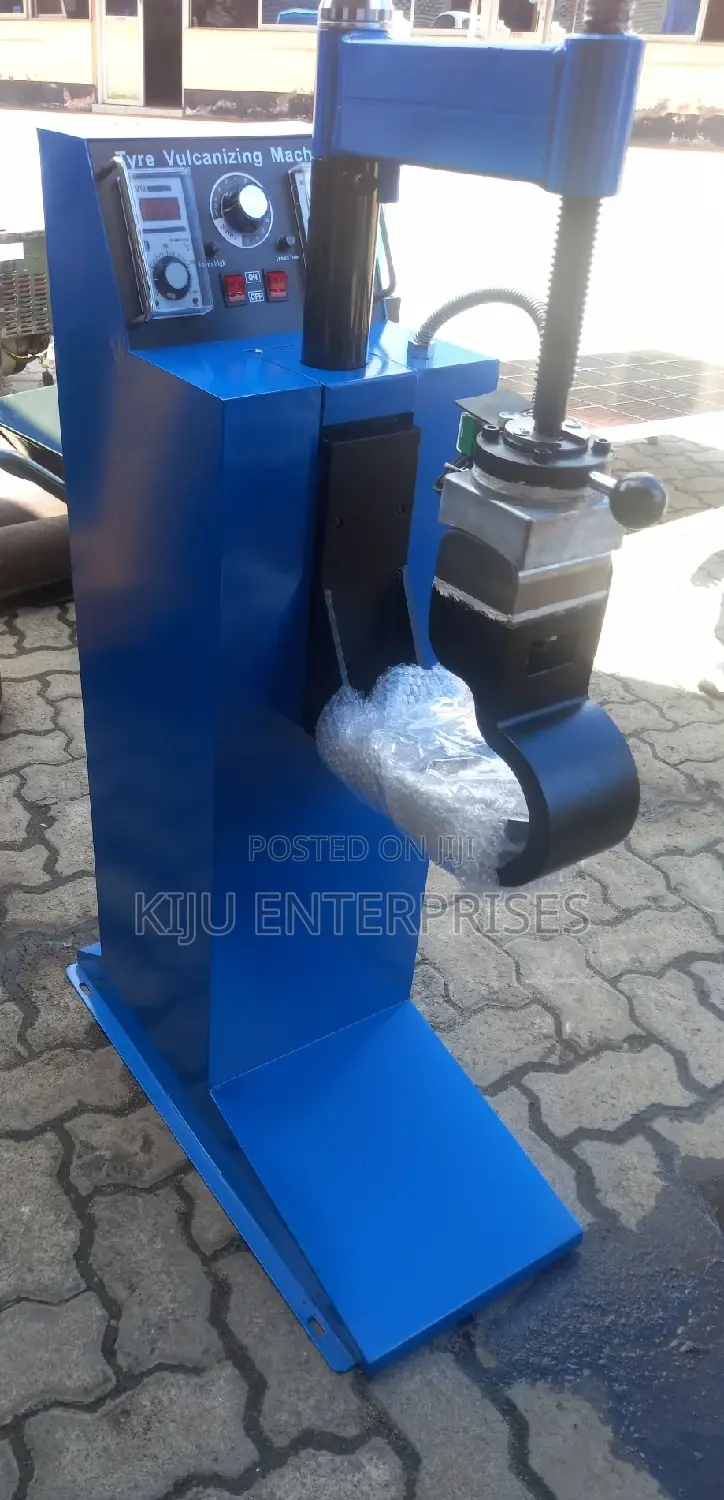 Electric Tyre Vulcanizer Machine