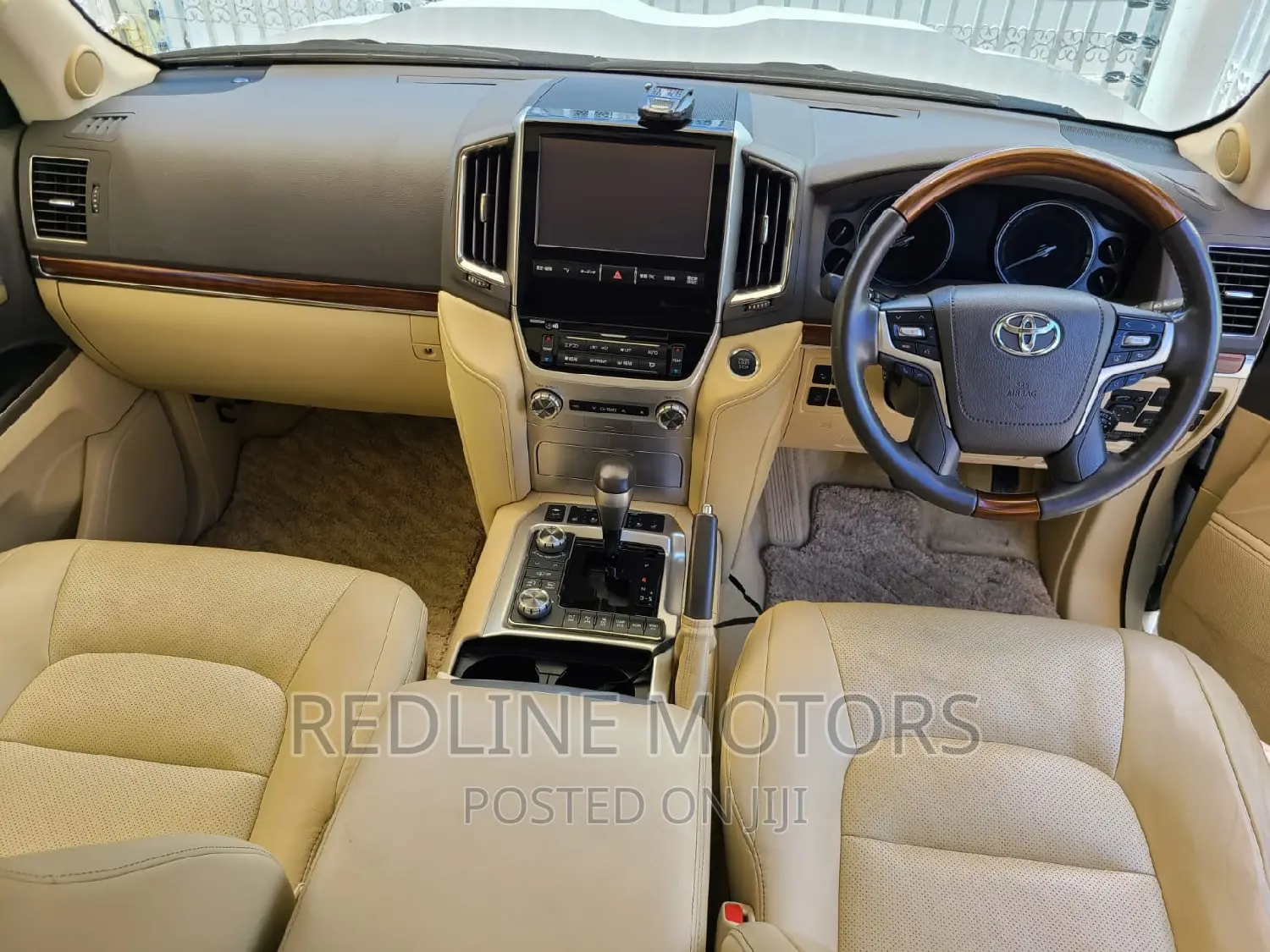 Toyota Land Cruiser 2016 Pearl