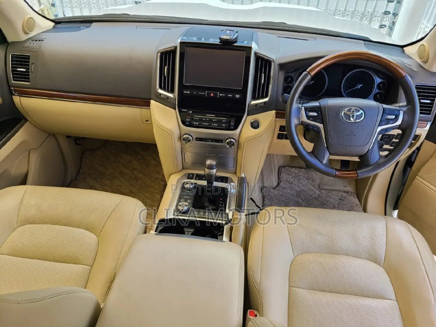 Toyota Land Cruiser 2016 Pearl