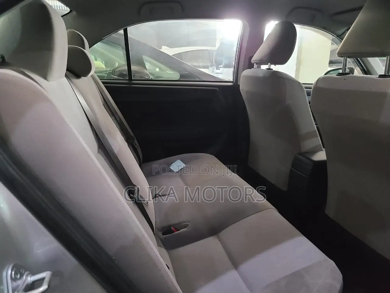 Toyota Axio 2017 Silver