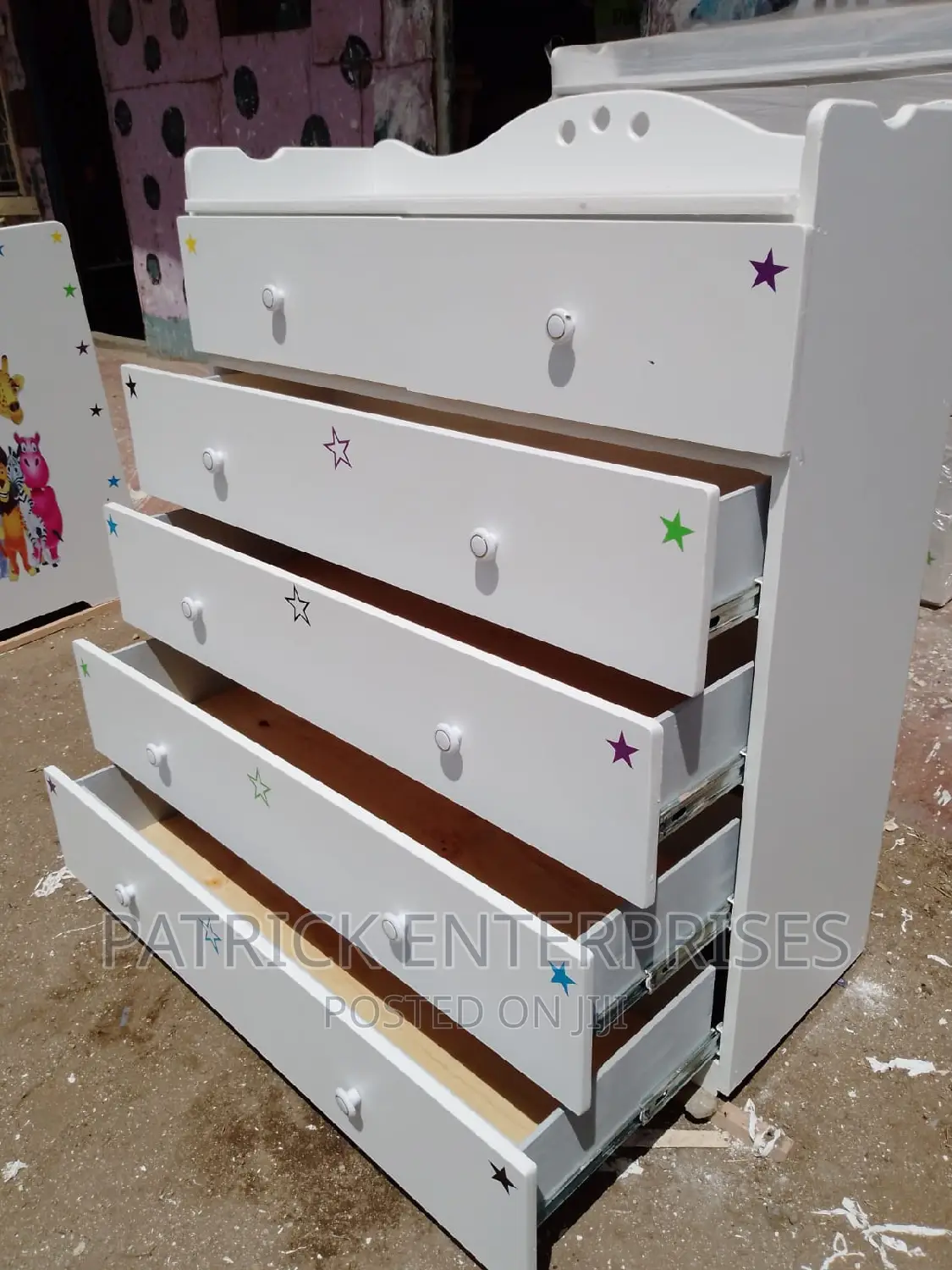 MDF Chest of Drawers 4 by 4 Fitts