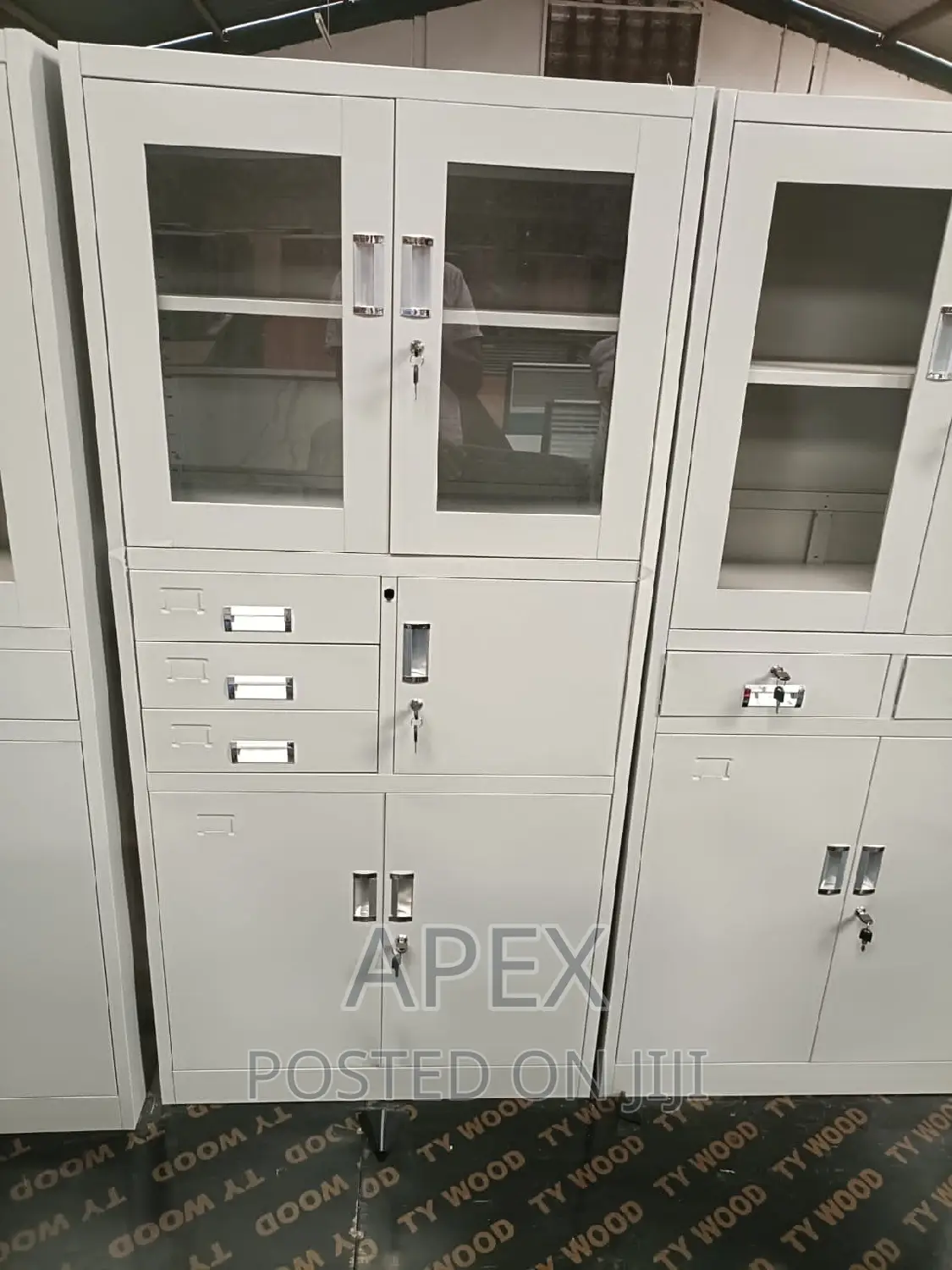 Metallic File Cabinet File Cabinet