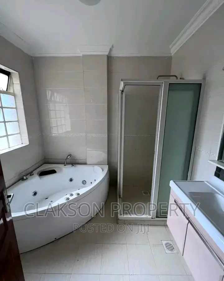 3bdrm Apartment in Kileleshwa, Lavington for rent