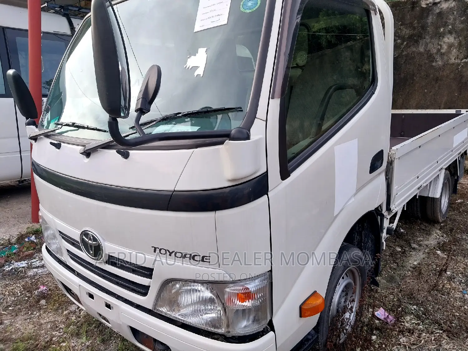 Toyota Dyna 2016