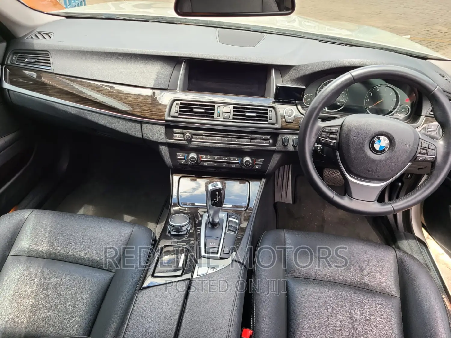 BMW 528i 2017 Pearl