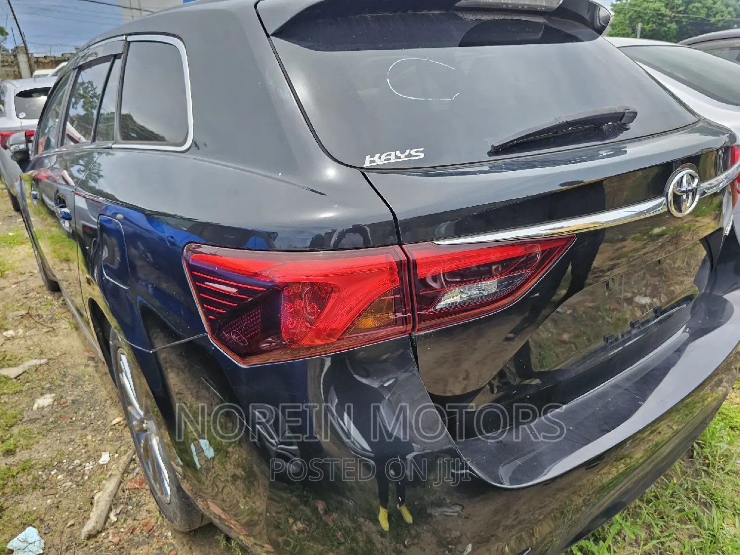 Toyota Avensis 2018 Matt Black