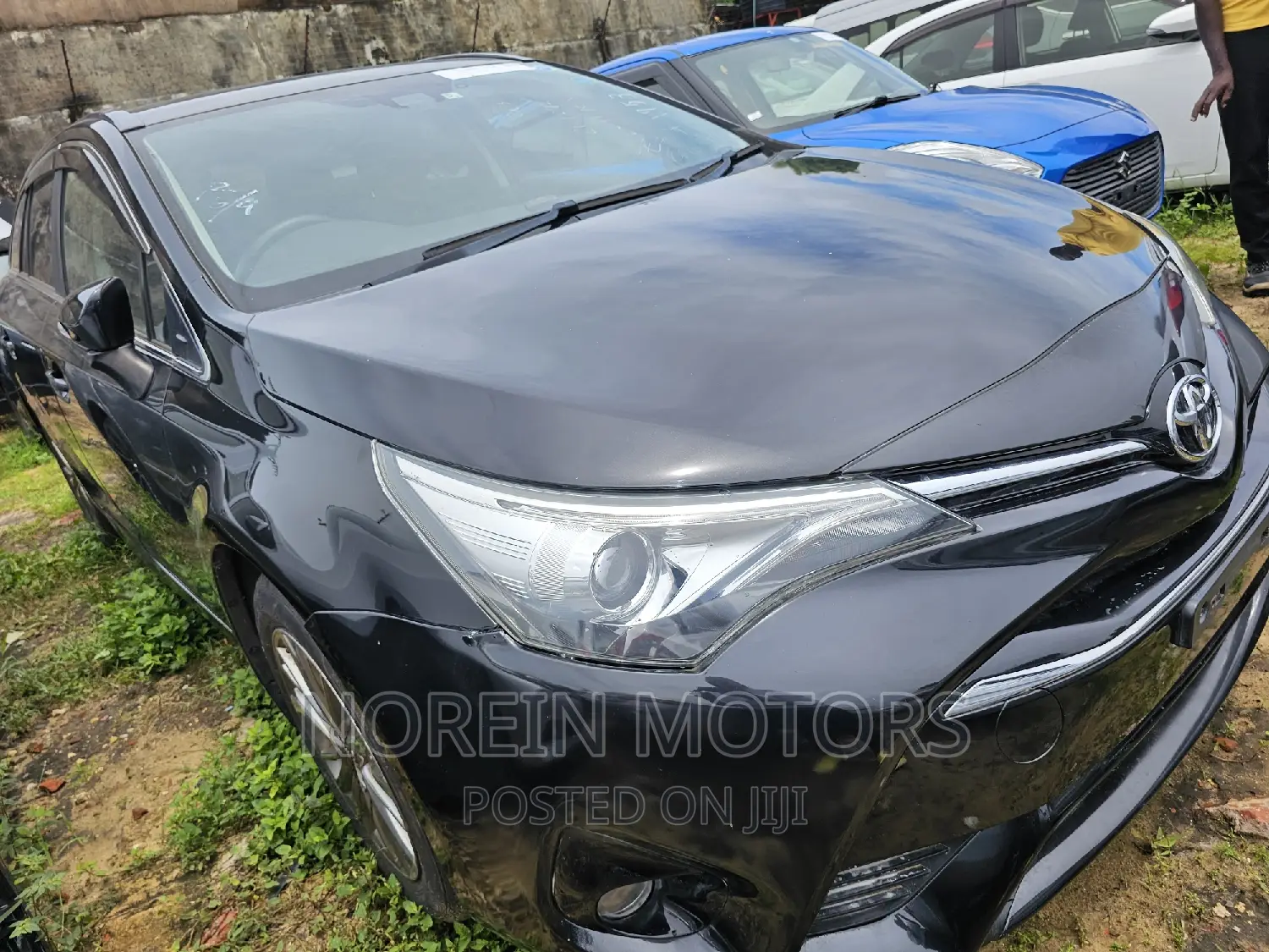 Toyota Avensis 2018 Matt Black