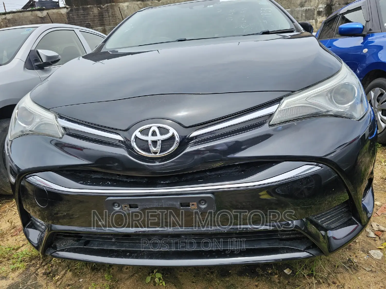Toyota Avensis 2018 Matt Black