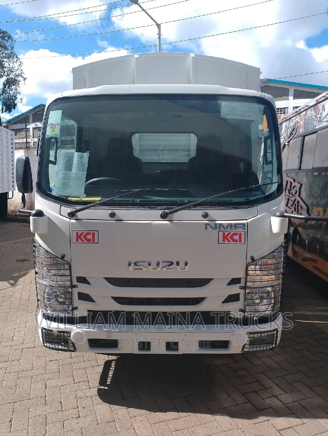 Isuzu NMR Truck