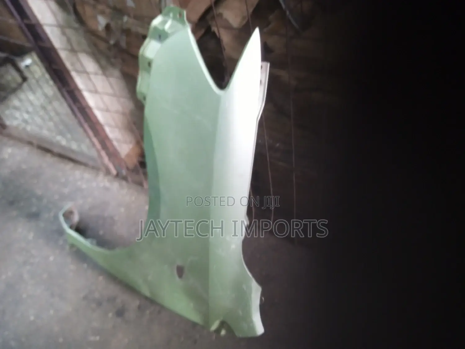 Fielder/Axio 2008 Wing/ Fender