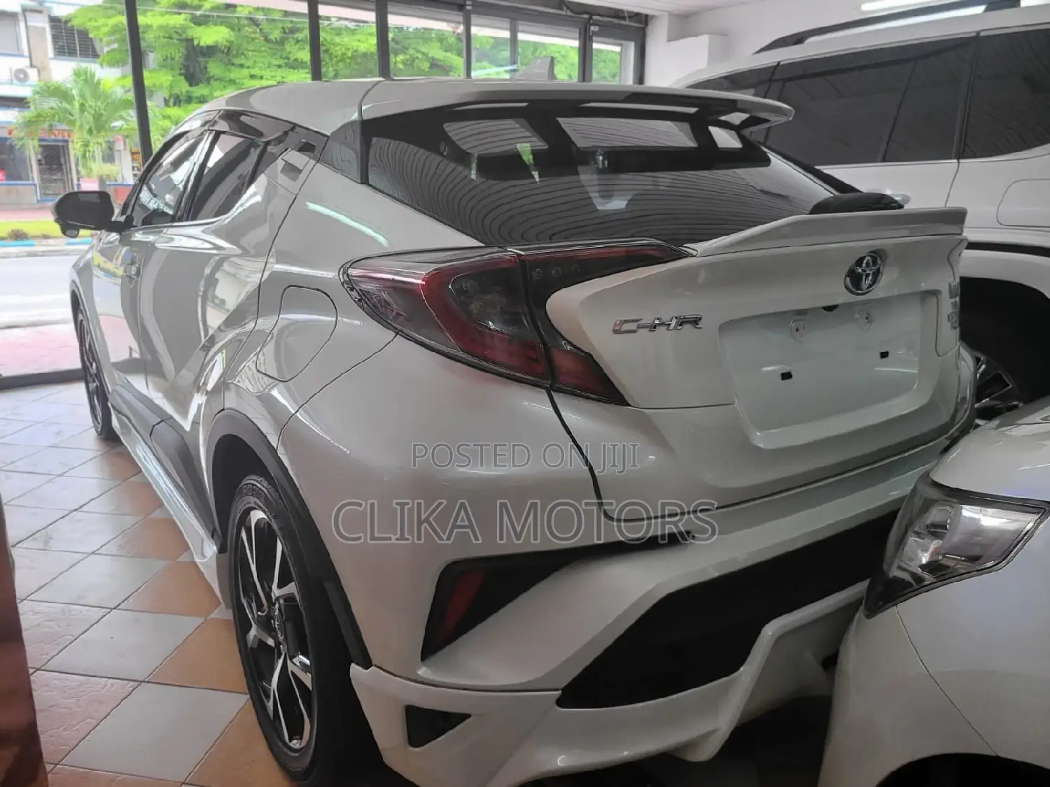 Toyota C-HR 2017 Pearl