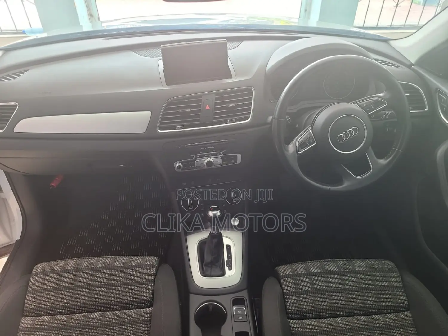 Audi Q3 2016 Pearl
