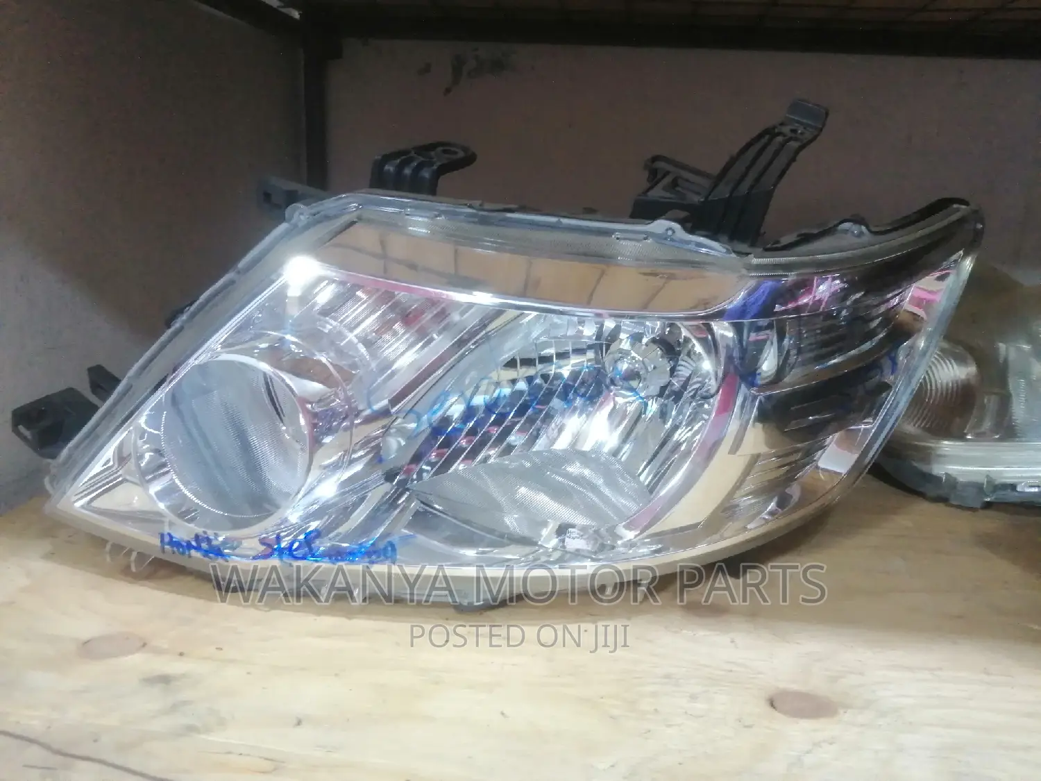 Nissan Serena 2008 Non Xenon Headlamp, Clean Ex Japan Parts