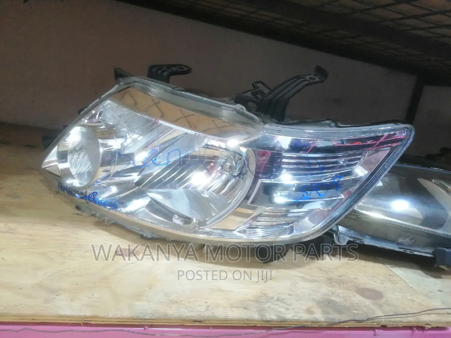 Nissan Serena 2008 Non Xenon Headlamp, Clean Ex Japan Parts