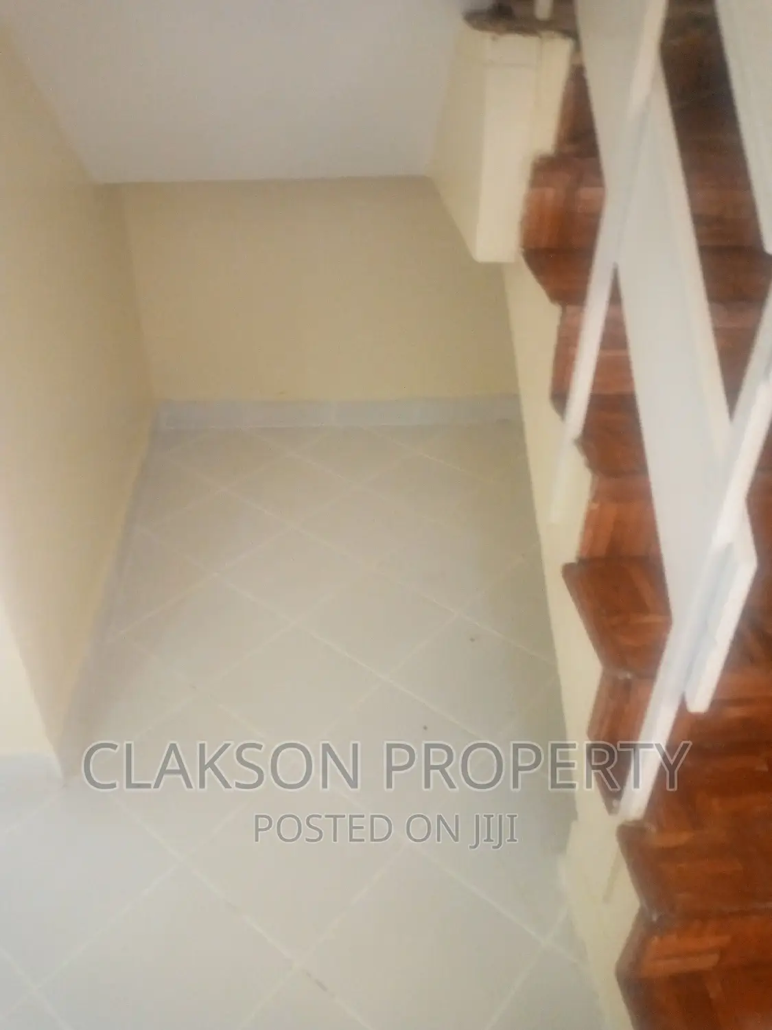 3bdrm Maisonette in Woodly, Woodley Estate for rent