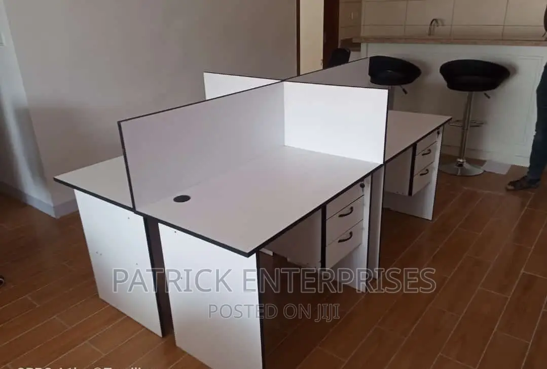 Morden Office 4 Way Workstation