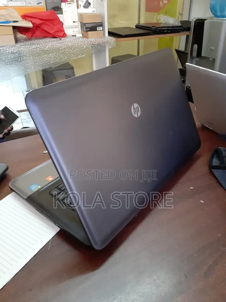 Laptop HP 250 G3 4GB Intel Core 2 Duo HDD+SSD 500GB
