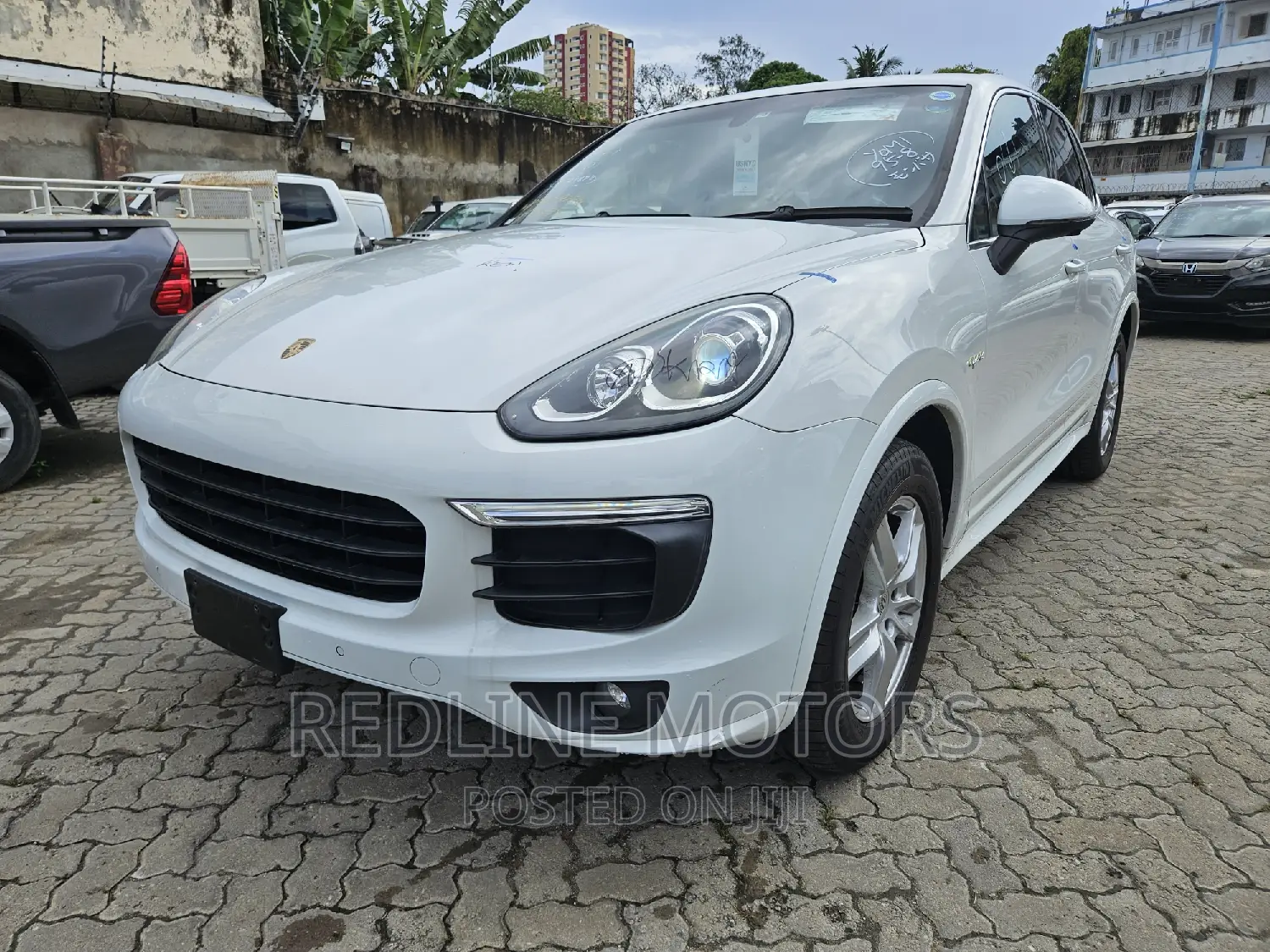Porsche Cayenne S AWD 2016 White