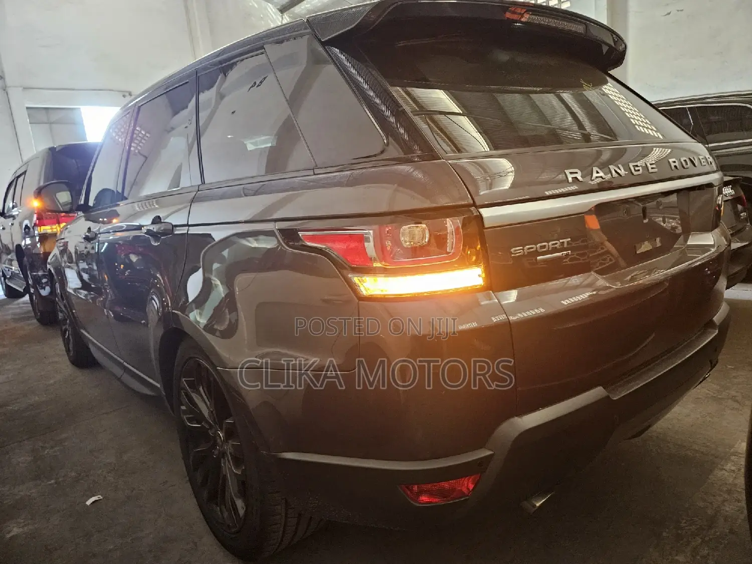 Land Rover Range Rover Sport HSE 4x4 (3.0L 6cyl 8A) 2016 Gray