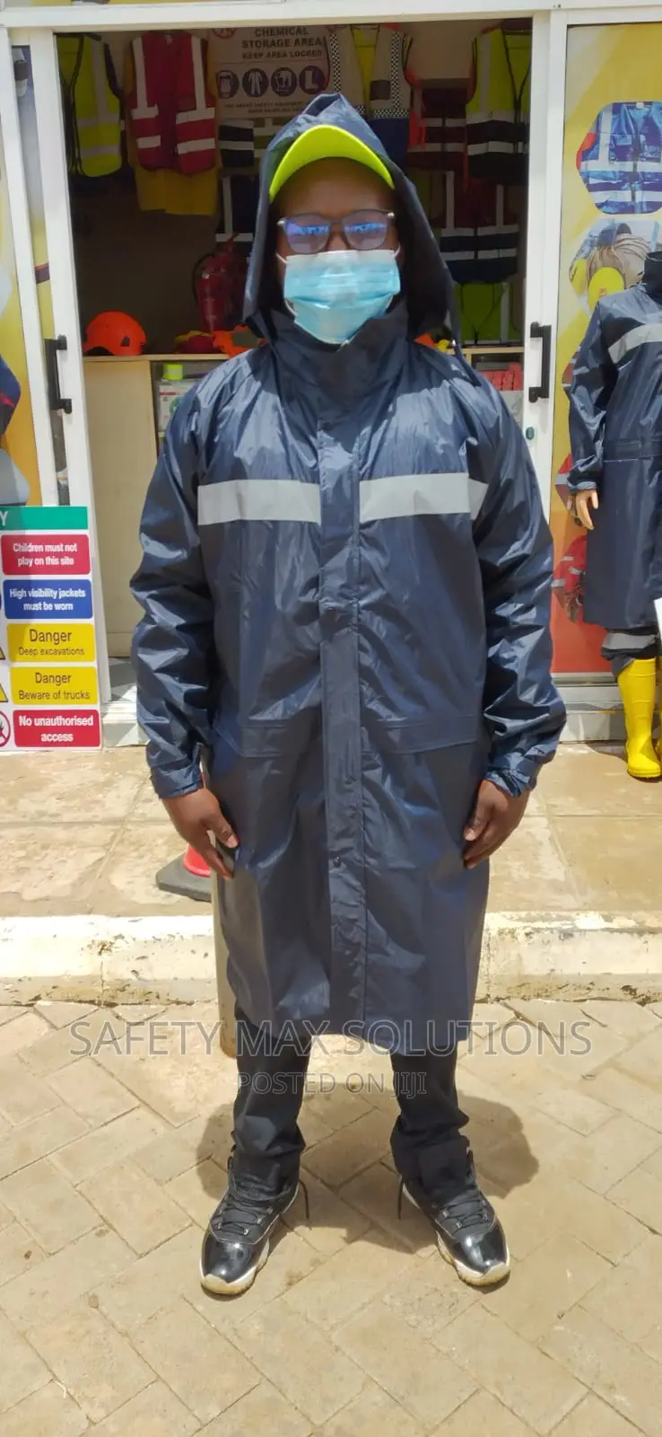 Reflective Rain Coats With Lining