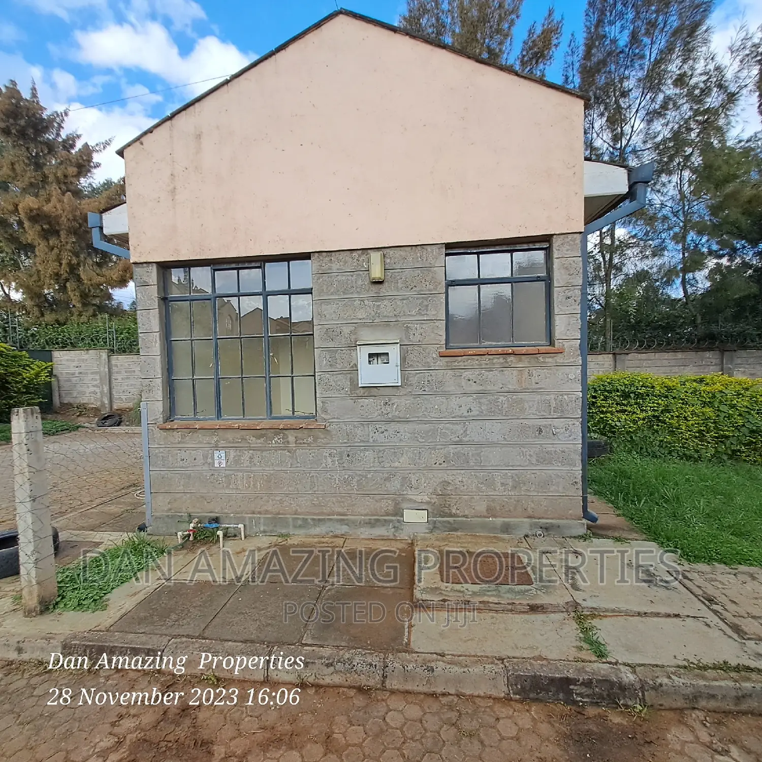 4bdrm Maisonette in Memusi, Matasia for sale