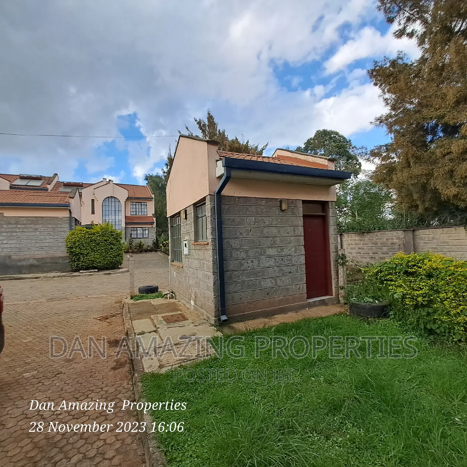 4bdrm Maisonette in Memusi, Matasia for sale