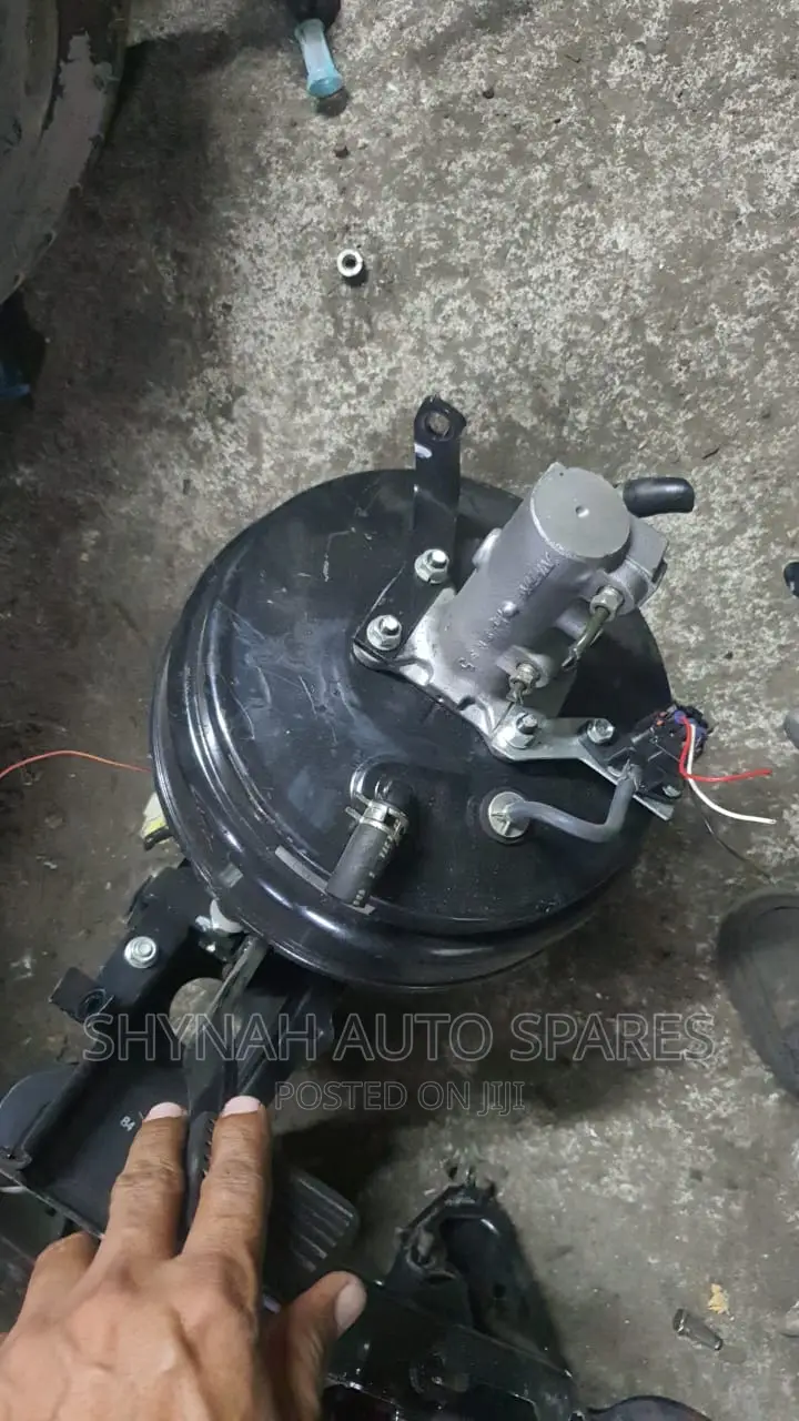Mitsubishi Canter 4m40 Brake Master Cylinder and Booster.