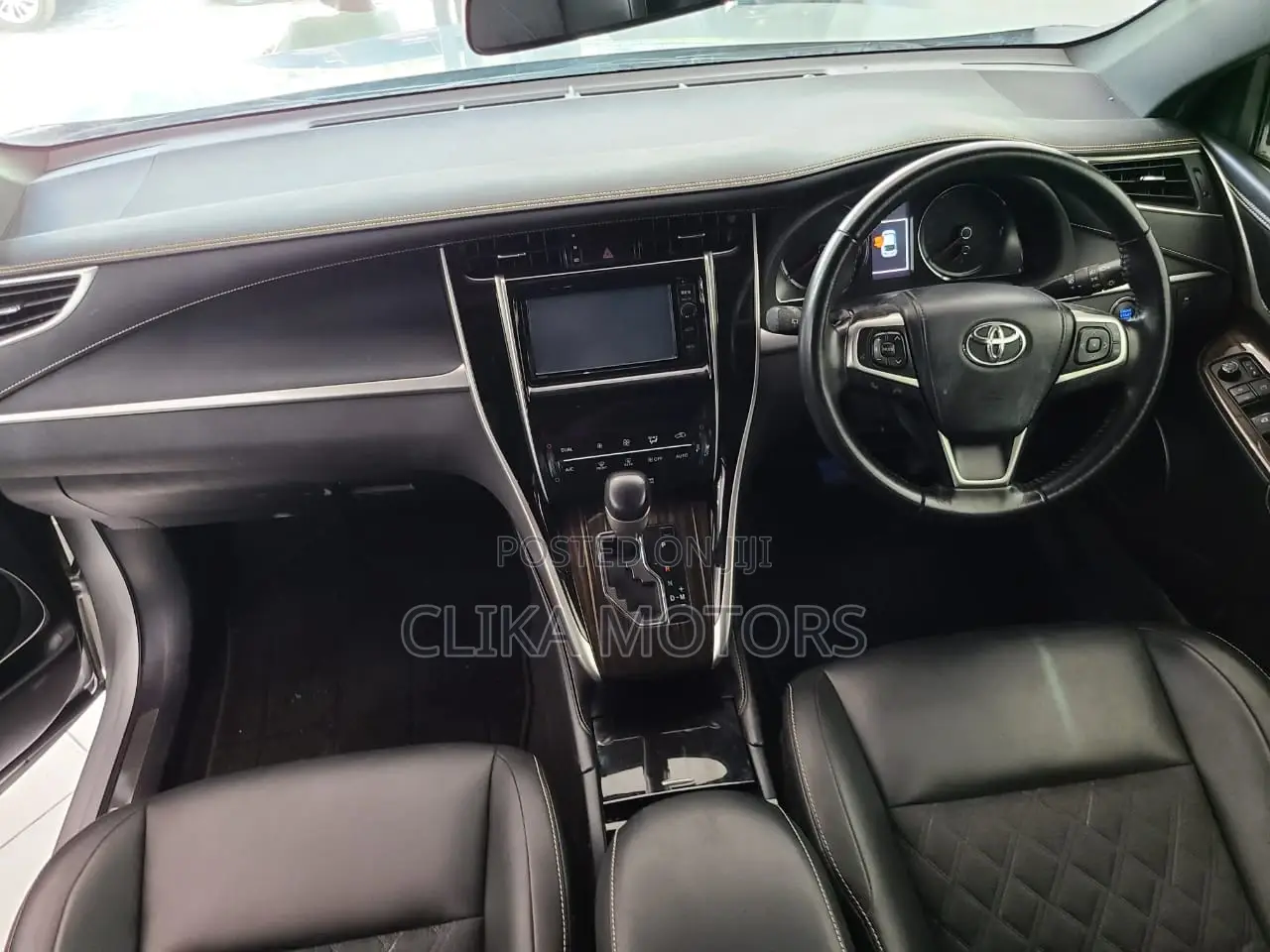 Toyota Harrier 2016 Silver