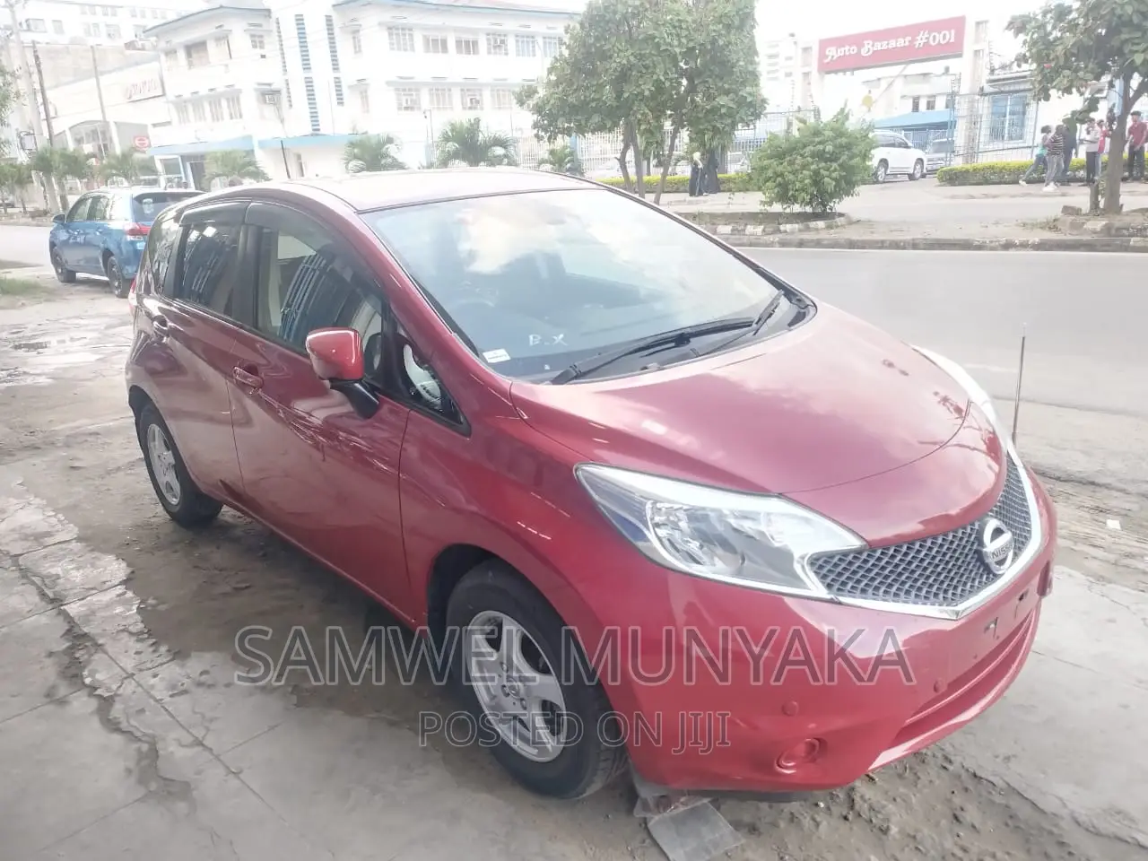 Nissan Note 1.6 Petrol 2017 Red