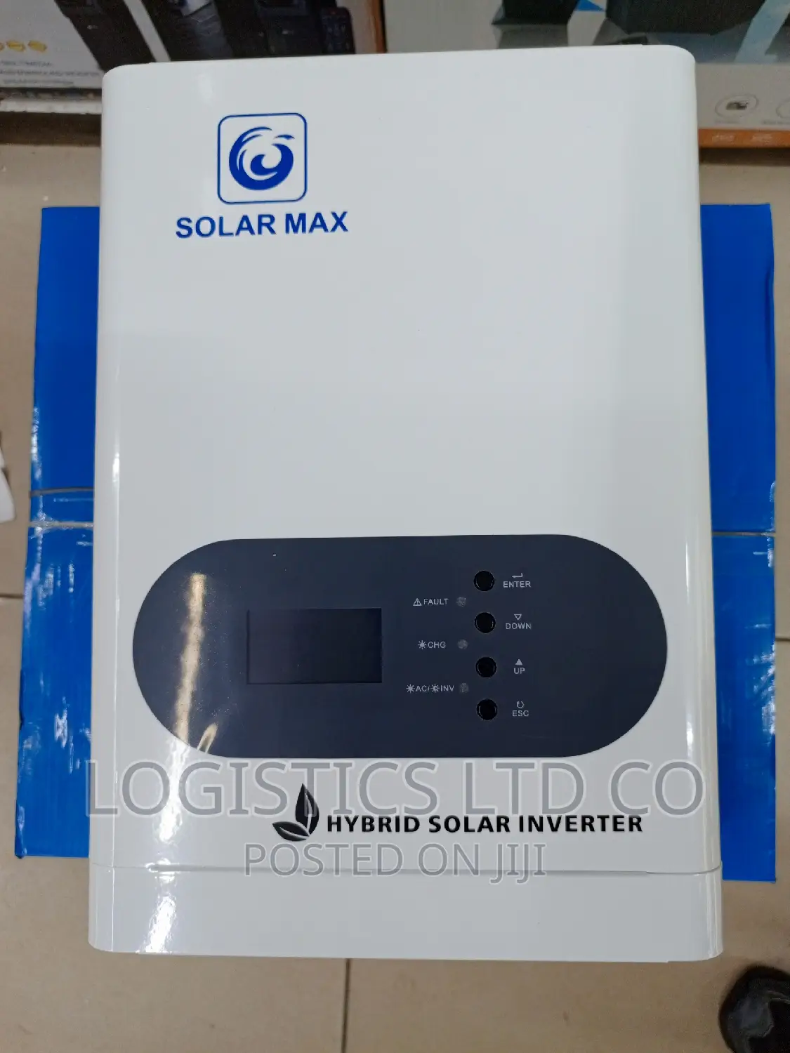 Solarmax 2KVA _24V Hybrid Inverter DC to AC Inverter