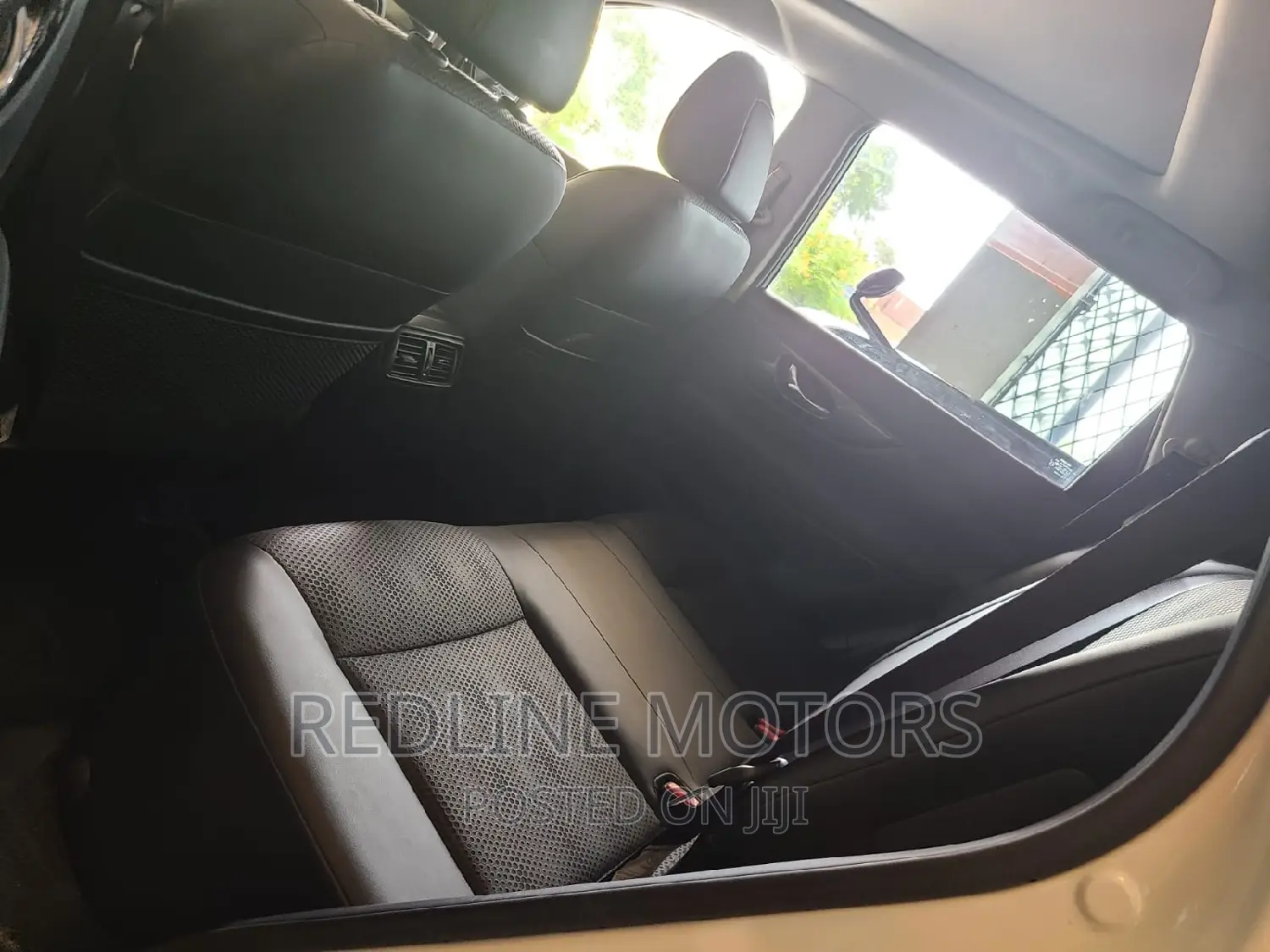 Nissan X-Trail 2.0 Petrol FWD 2016 Pearl