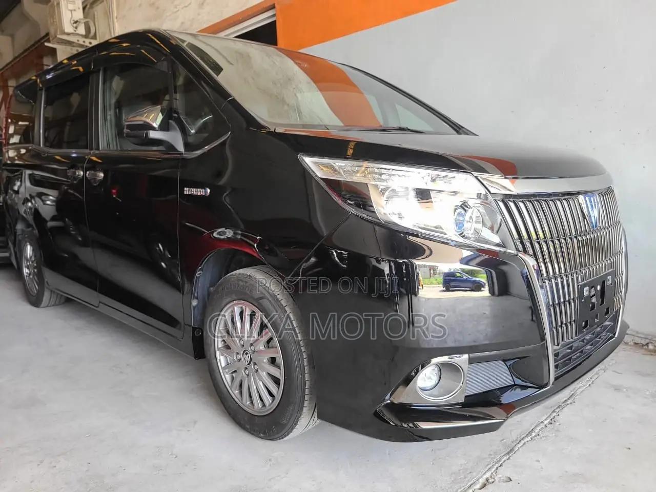 Toyota Esquire 2.0 AWD (7 seater) 2016 Black
