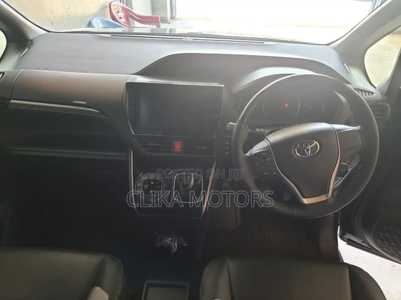 Toyota Esquire 2.0 AWD (7 seater) 2016 Black
