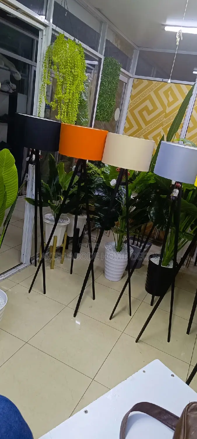 Floor Tripod Lamp 165cm Long Lampshades in Different Colors