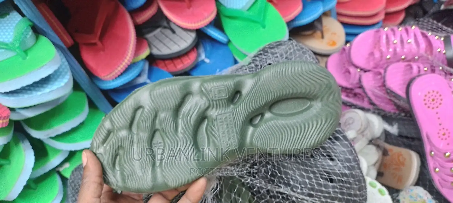 Foam Runners Yeezy